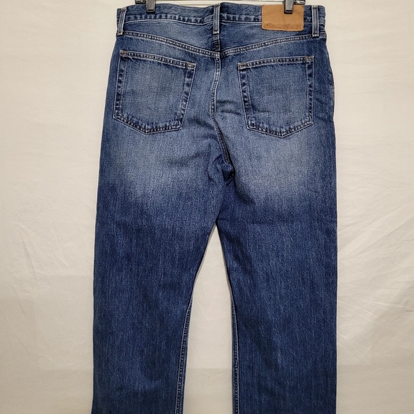 Eddie Bauer Jeans Men's 34X32 Blue Relaxed Fit 100% Cotton EUC - Picture 5 of 16